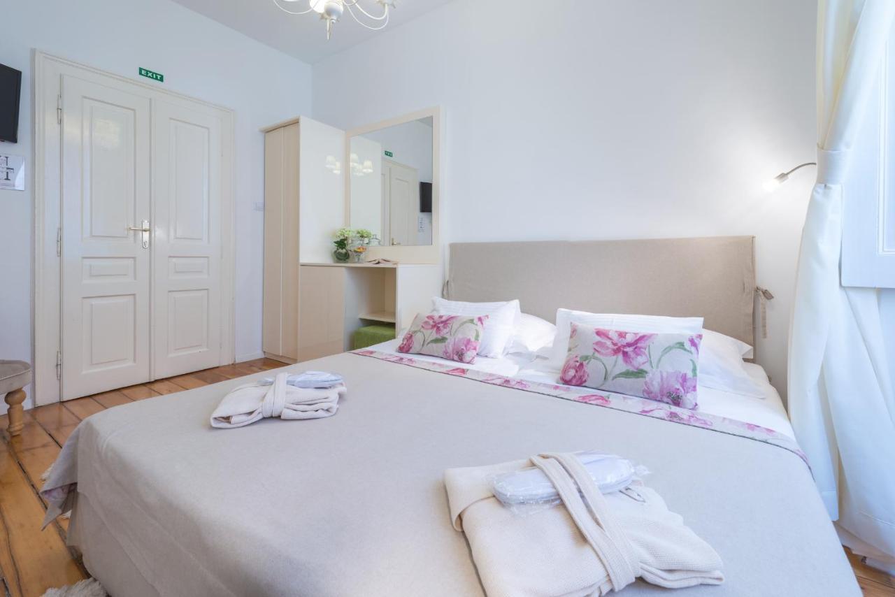 Guest House Flores Dubrovnik Exterior photo
